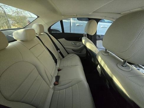 Used 2021 Mercedes-Benz C 300 Sedan image 5