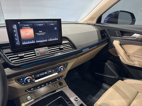 Used 2021 Audi Q5 Prestige image 17