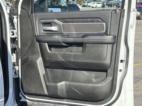 Used 2024 RAM 2500 Big Horn image 29