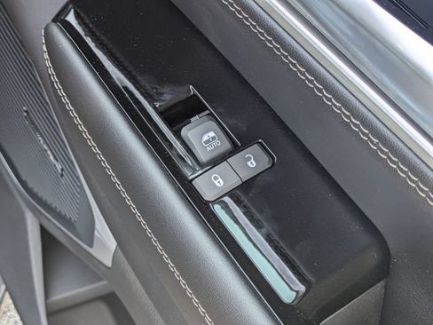 New 2026 Jeep Grand Wagoneer Limited AWD/4WD image 37