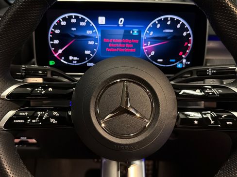 Used 2026 Mercedes-Benz CLE 300 4MATIC Cabriolet image 22