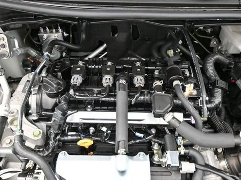 New 2025 Nissan Versa SV w/ Trunk Package image 27
