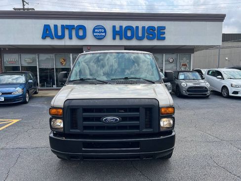 Used 2013 Ford E-350 and Econoline 350 XL RWD image 2