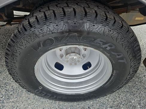 Used 2014 Ford F350 XL w/ Power Equipment Group RWD image 10