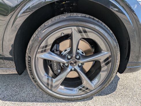 New 2026 Genesis GV70 3.5T Sport Prestige AWD/4WD image 9