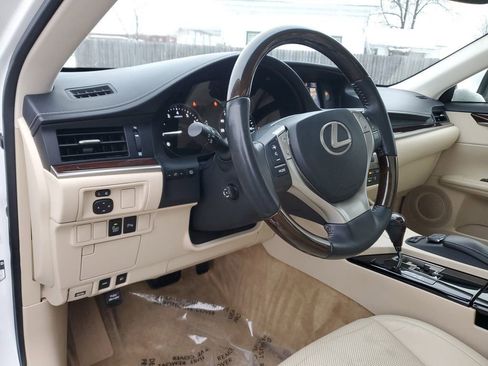 Used 2015 Lexus ES 350 w/ Luxury Package image 16