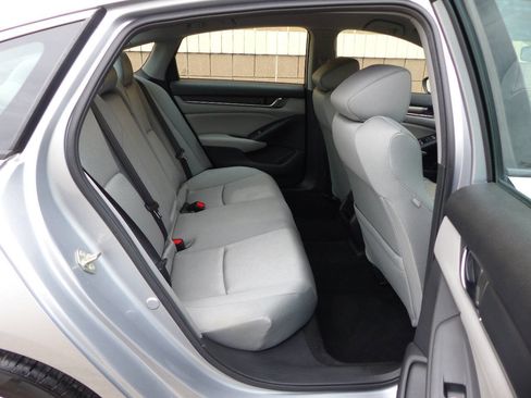 Used 2019 Honda Accord LX image 32