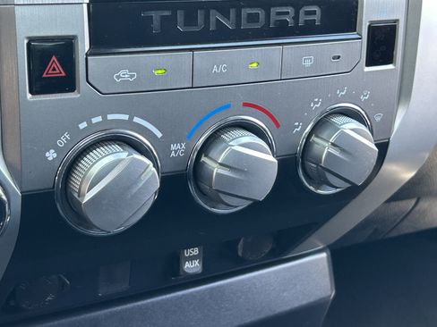 Used 2019 Toyota Tundra SR5 AWD/4WD image 23