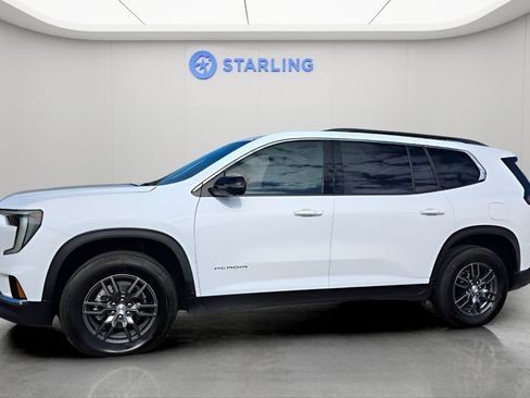 Used 2025 GMC Acadia Elevation FWD image 3