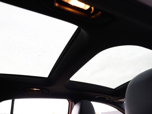 Used 2018 Mercedes-Benz GLA 250 image 28