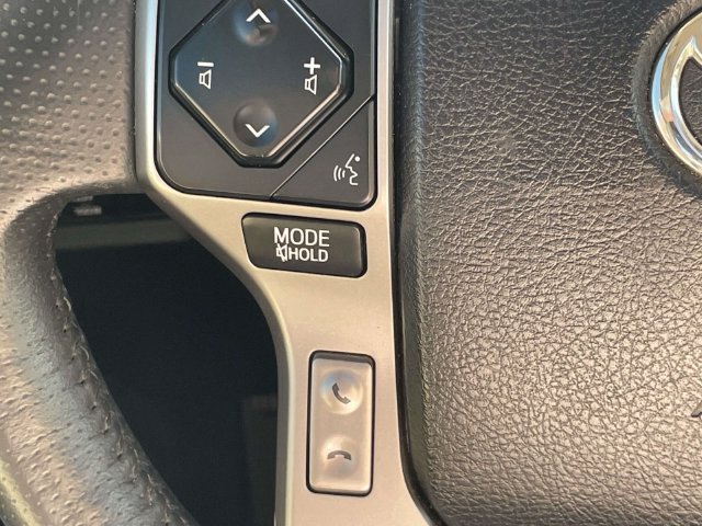 Used 2021 Toyota 4Runner SR5 Premium w/ Moonroof Package RWD image 26