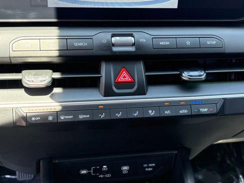 Certified 2025 Kia K4 FWD image 24
