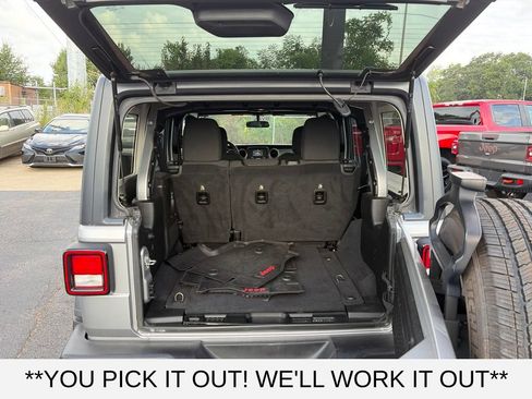 Used 2018 Jeep Wrangler Unlimited Sport AWD/4WD image 8