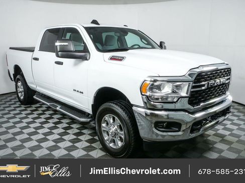 Used 2024 RAM 2500 Big Horn AWD/4WD image 1