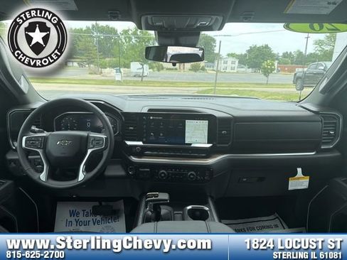 New 2026 Chevrolet Silverado 1500 RST w/ Redline Edition AWD/4WD image 9