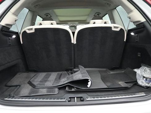 Used 2023 Volvo XC90 B6 Ultimate w/ Lounge Package image 32