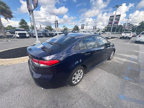Used 2025 Toyota Corolla LE w/ Convenience Package FWD image 20