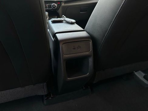 Used 2024 Chevrolet Trax LT w/ LT Convenience Package image 23