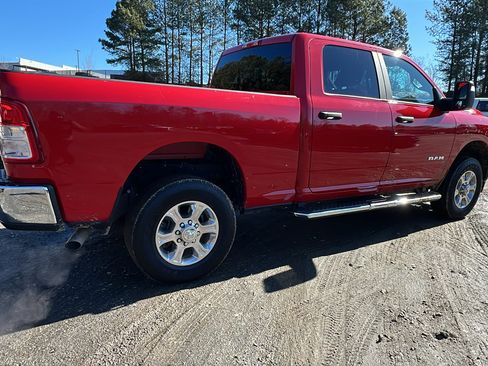 Used 2024 RAM 2500 Big Horn w/ Bed Utility Group image 8