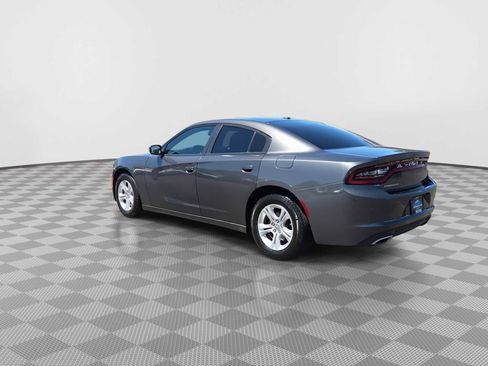 Used 2022 Dodge Charger SXT RWD image 6