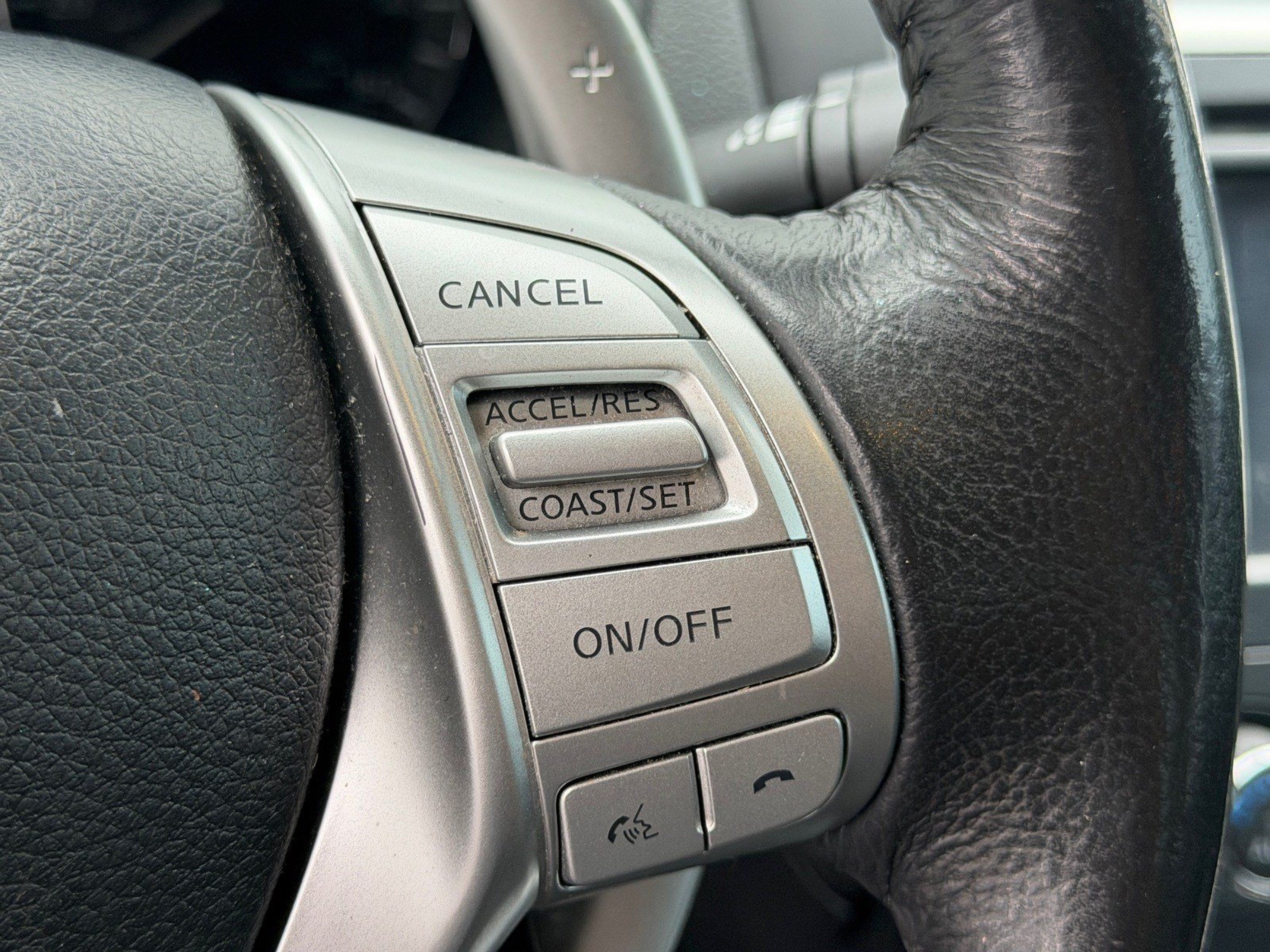 Used 2016 Nissan Altima 3.5 SL FWD image 16