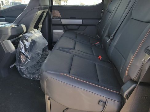 New 2026 Ford F250 Lariat w/ Black Appearance Package image 7