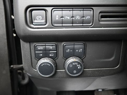 Used 2021 Chevrolet Tahoe LT AWD/4WD image 12