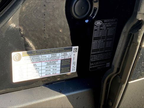 New 2025 Land Rover Range Rover Velar S image 14