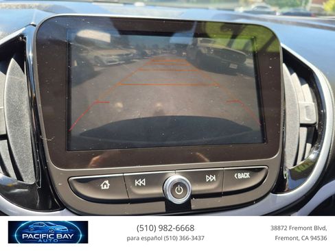Used 2016 Chevrolet Volt LT w/ Comfort Package FWD image 21