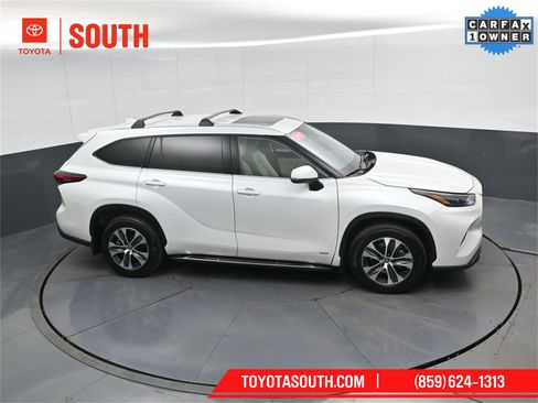 Used 2022 Toyota Highlander XLE image 55