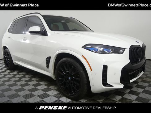 Used 2024 BMW X5 xDrive40i w/ M Sport Package AWD/4WD image 1