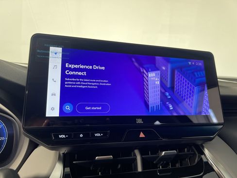 New 2024 Toyota Venza Limited image 27