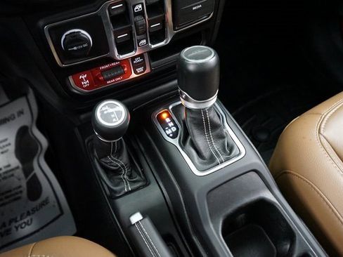 Used 2021 Jeep Gladiator Rubicon image 40