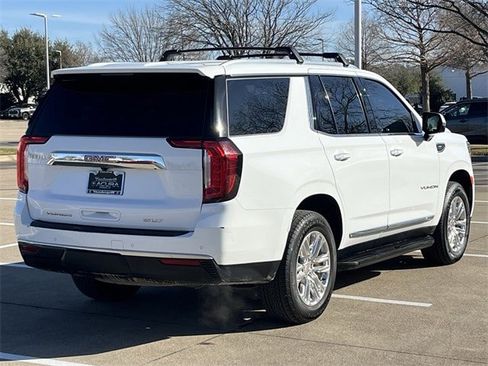 Used 2022 GMC Yukon SLT w/ SLT Premium Package image 4