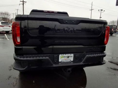 Used 2024 GMC Sierra 1500 AT4X image 3