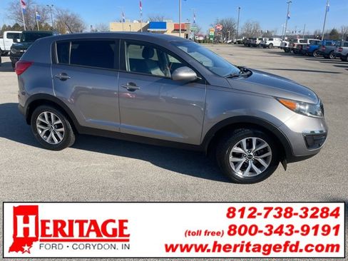 Used 2016 Kia Sportage LX image 1
