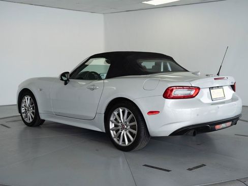Used 2019 FIAT 124 Spider Lusso w/ Convenience Group RWD image 5