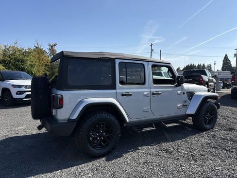 Used 2023 Jeep Wrangler Unlimited Sport AWD/4WD image 5
