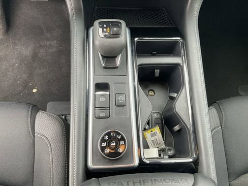 Certified 2024 Nissan Pathfinder SV AWD/4WD image 26