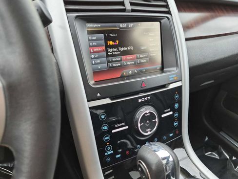 Used 2014 Ford Edge Limited w/ Equipment Group 302A AWD/4WD image 30