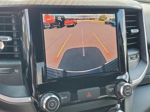 New 2026 RAM 2500 Big Horn AWD/4WD image 17