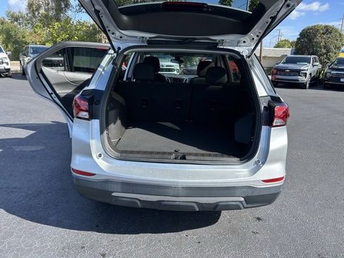 Used 2022 Chevrolet Equinox LT image 16