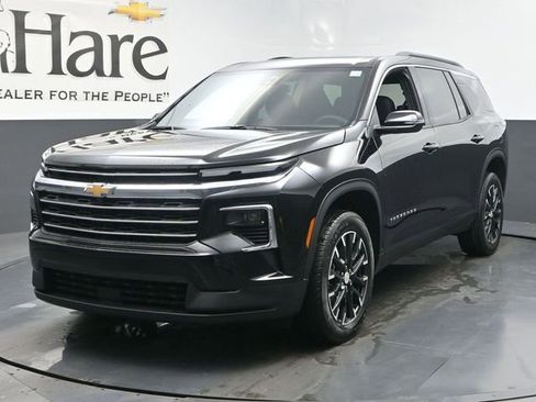 New 2026 Chevrolet Traverse LT w/ Sun and Wheel Package image 13
