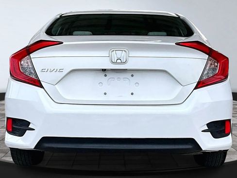 Used 2016 Honda Civic EX image 5