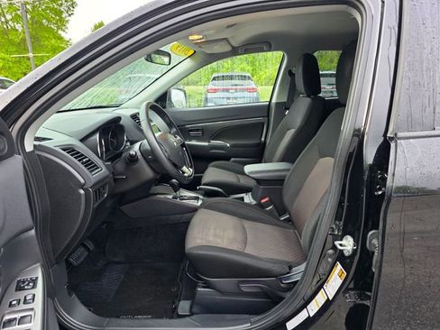 Used 2019 Mitsubishi Outlander Sport SE AWD/4WD image 16