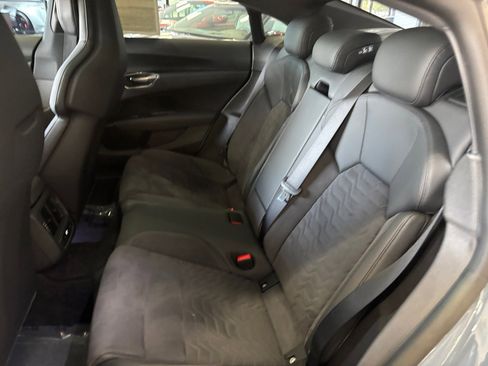 Used 2022 Audi e-tron GT Premium Plus image 8