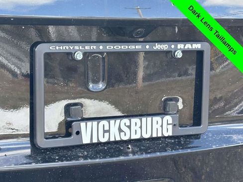 Used 2022 Jeep Grand Cherokee Laredo X image 40