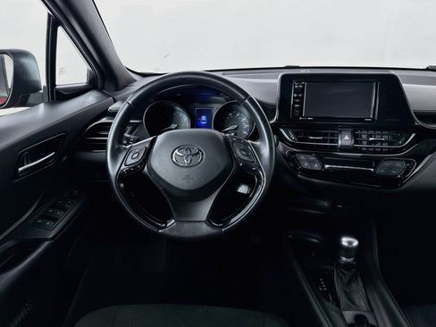 Certified 2018 Toyota C-HR XLE FWD image 21