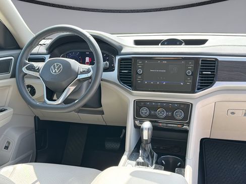 Used 2022 Volkswagen Atlas SE FWD image 19