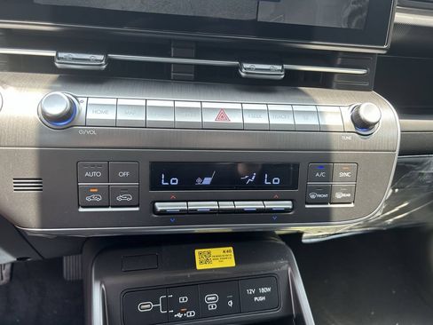 New 2027 Hyundai Kona Limited FWD image 29